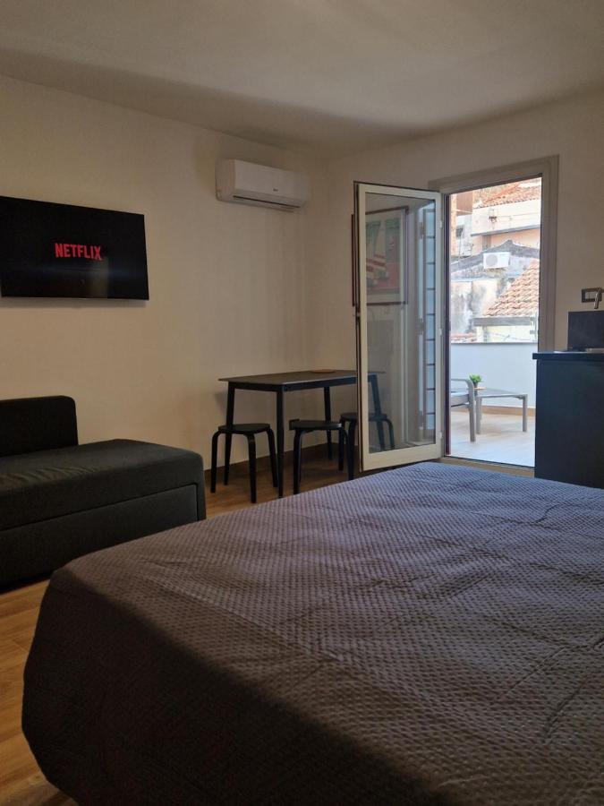Appartamento Angel House Oasi Aeroporto di Catania Fontana Rossa Esterno foto